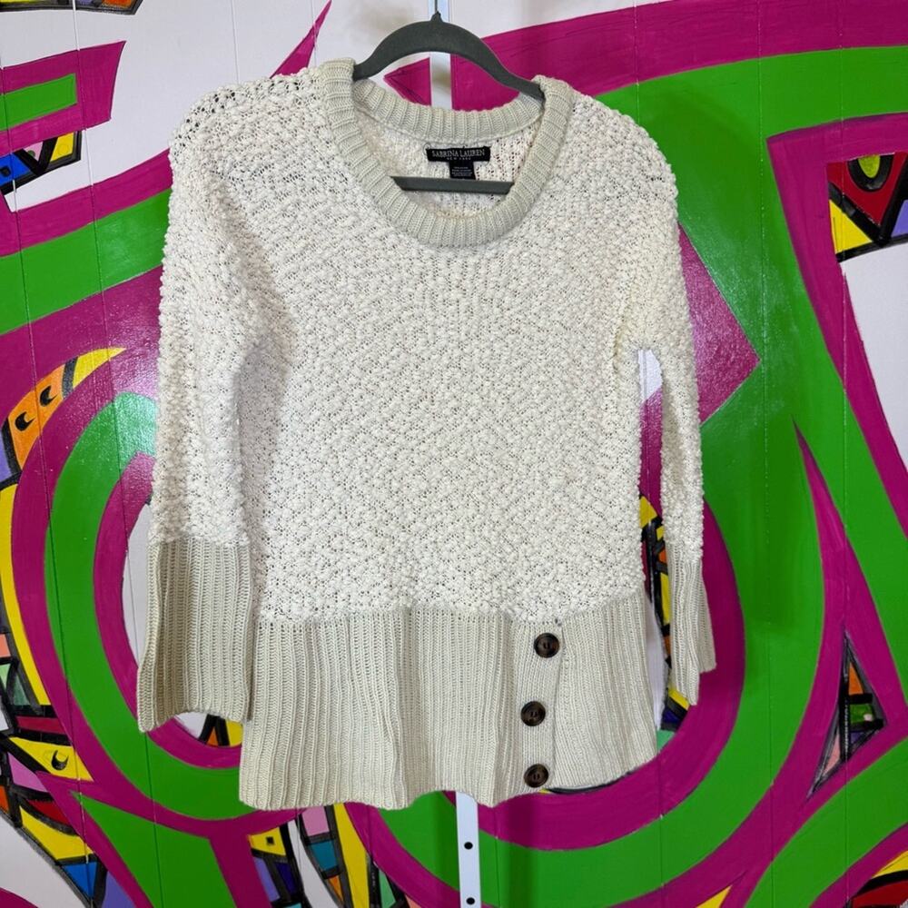Sabrina Lauren, Cream Textured Crew Neck Sweater with Ribbed Hem. Size Small.